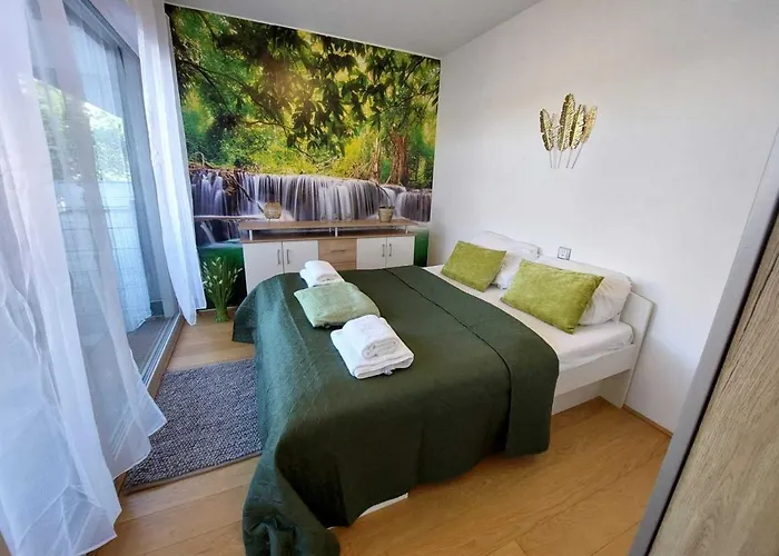 Апартаменти Dream Getaway With Jacuzzi And Pool Відень