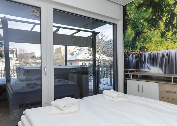 Апартаменти Dream Getaway With Jacuzzi And Pool Відень